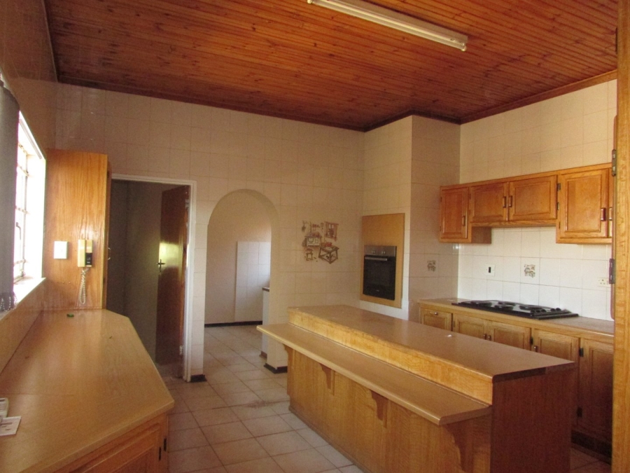 To Let 3 Bedroom Property for Rent in Heuwelsig Free State